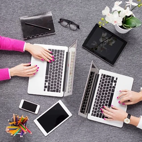 Ağlı Web Tasarımcı